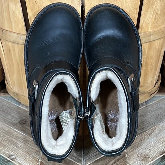 UGG Bryce Buckle Black Leather Shearling Lined Zip-Up Ankle Boots Womens Size 5 - Picture 10 of 12